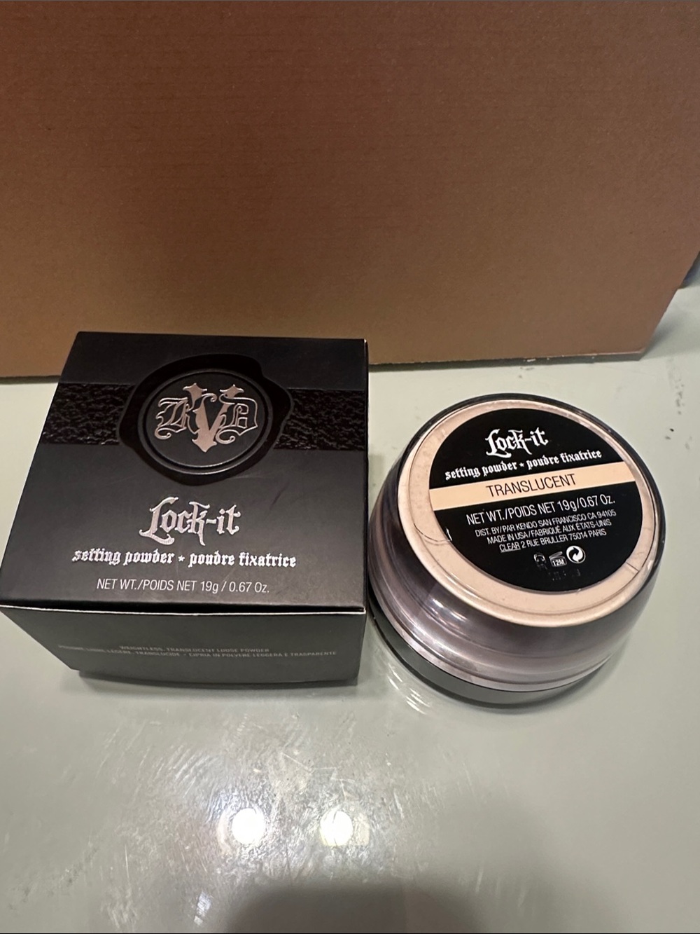 Kat Von D Lock-It Translucent Setting Powder - Black & Beige Packaging
